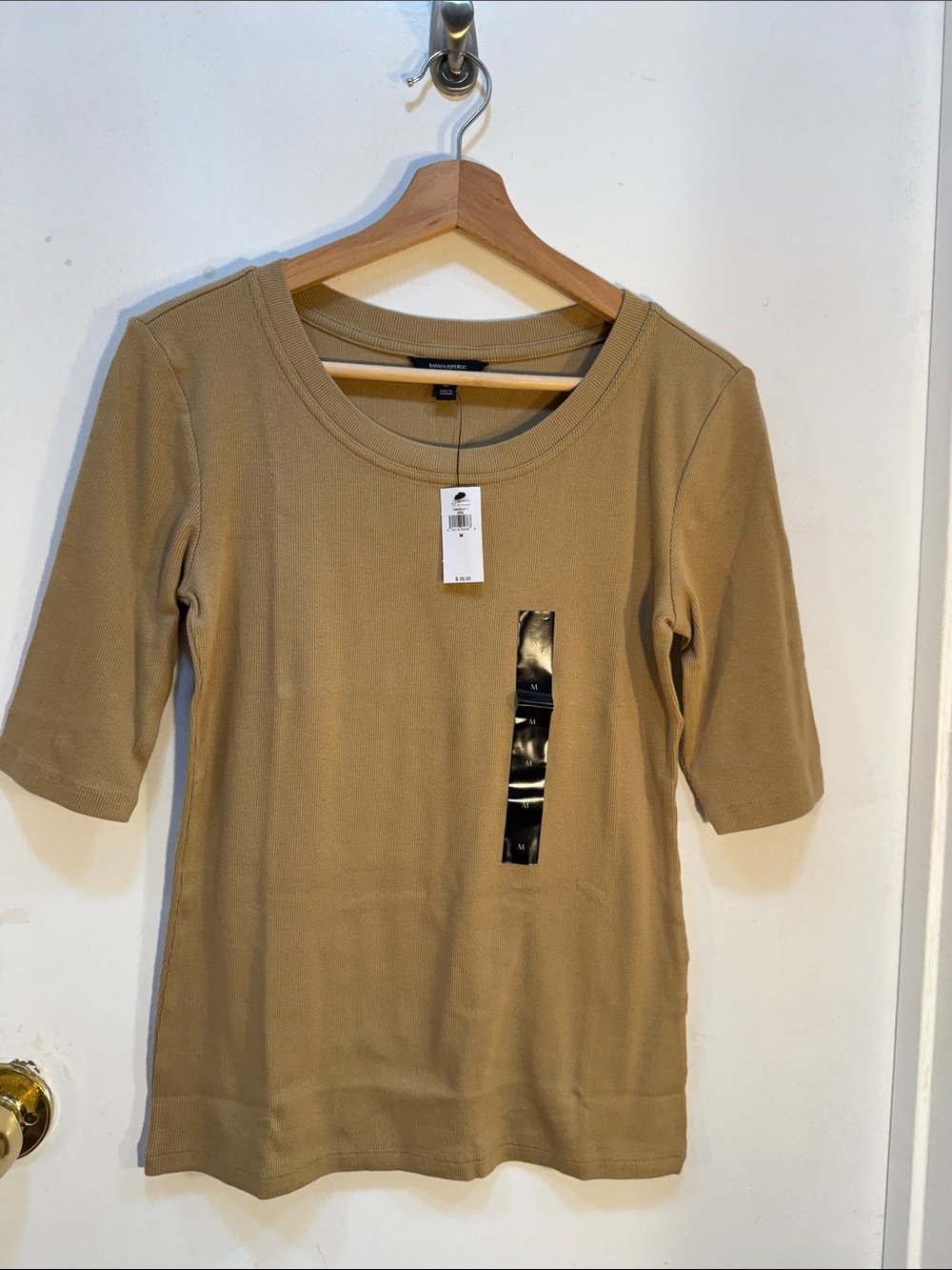 Banana Republic Women's Short Sleeve Scoop Neck Top in Camel Tan